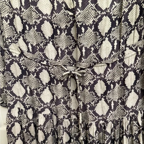 Rebecca Minkoff Snakeskin Print Long Sleeve Dress - Picture 3 of 4